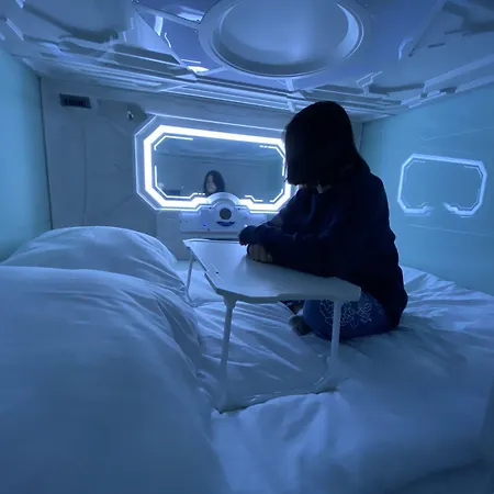 Hostel Space Night Capsule Berlín