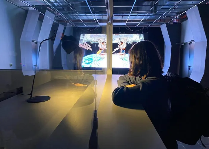 Space Night Capsule 베를린