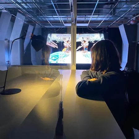 Space Night Capsule Berlim