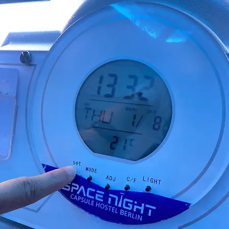 Albergue Space Night Capsule Berlim