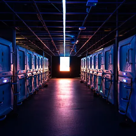 Space Night Capsule Albergue