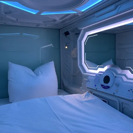 Space Night Capsule *